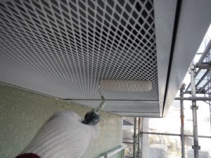 2015.07.16Ｉ様邸⑤エキスパンドメタル、上塗り施工中