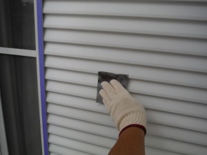 2015.07.16Ｉ様邸②雨戸 ケレン施工中